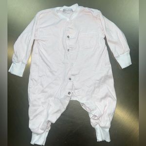 Kissy kissy pajama onsie 6-9 months